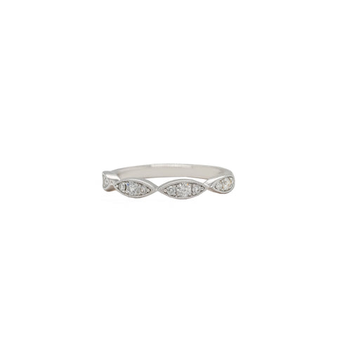 14k Incrusted Diamond Ring